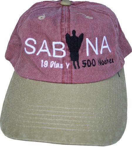 Gorra Morada 19 dias y 500 noches