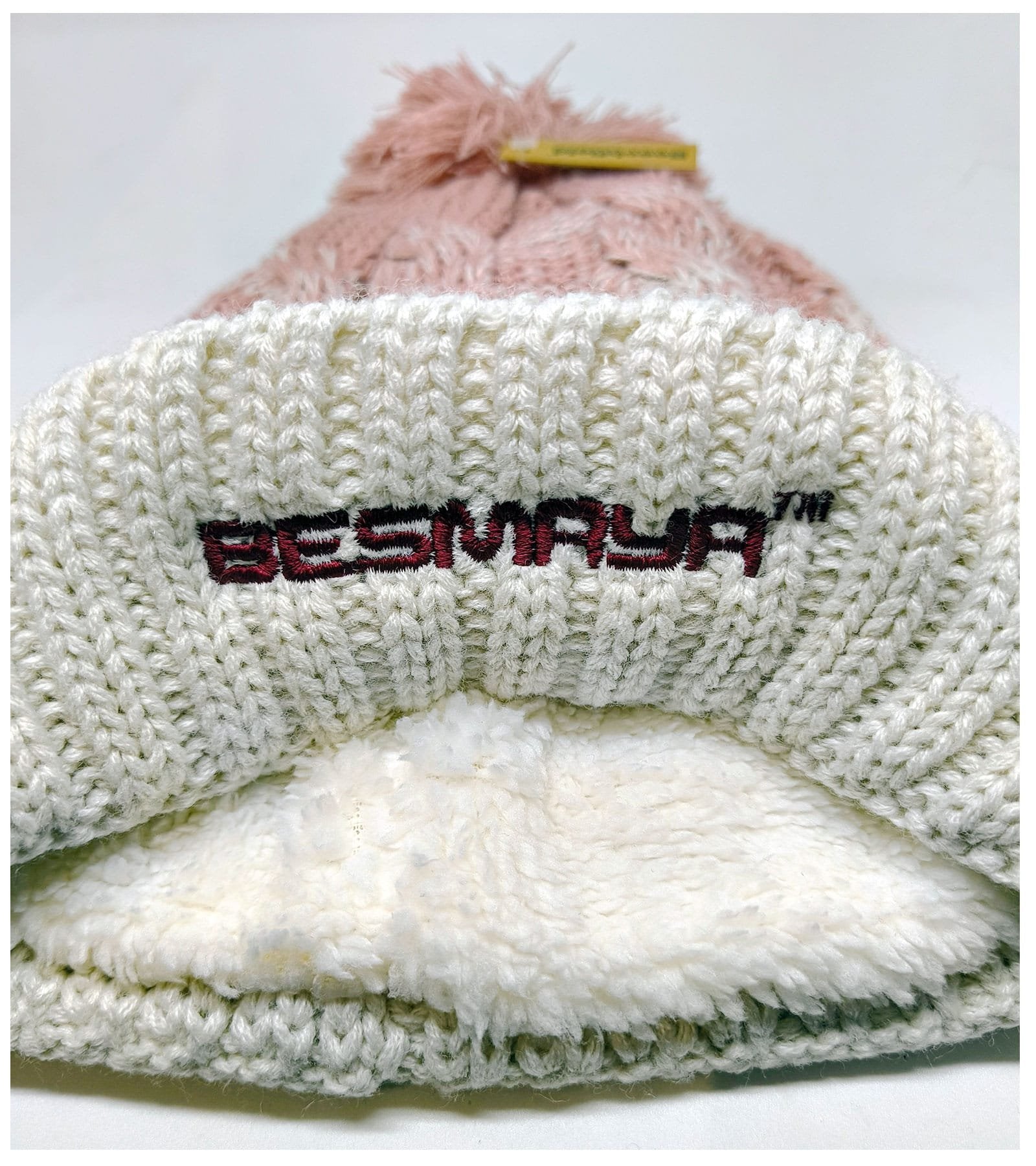 Gorro pompón Besmaya